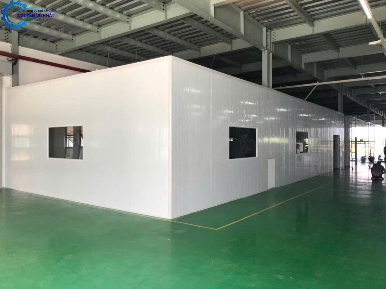 thi công tấm panel cho công ty trung quốc